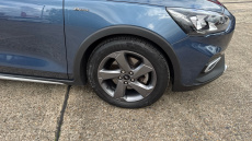 Ford Focus 1.0 EcoBoost 125 Active Auto 5dr Petrol Hatchback